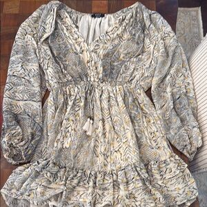 Vici Gray and Cream Patterned Mini Dress